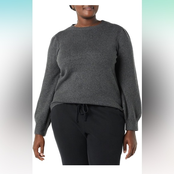 Amazon Essentials Women's Soft Touch Pleated Shoulder Crewneck Sweater, XL - Picture 2 of 2